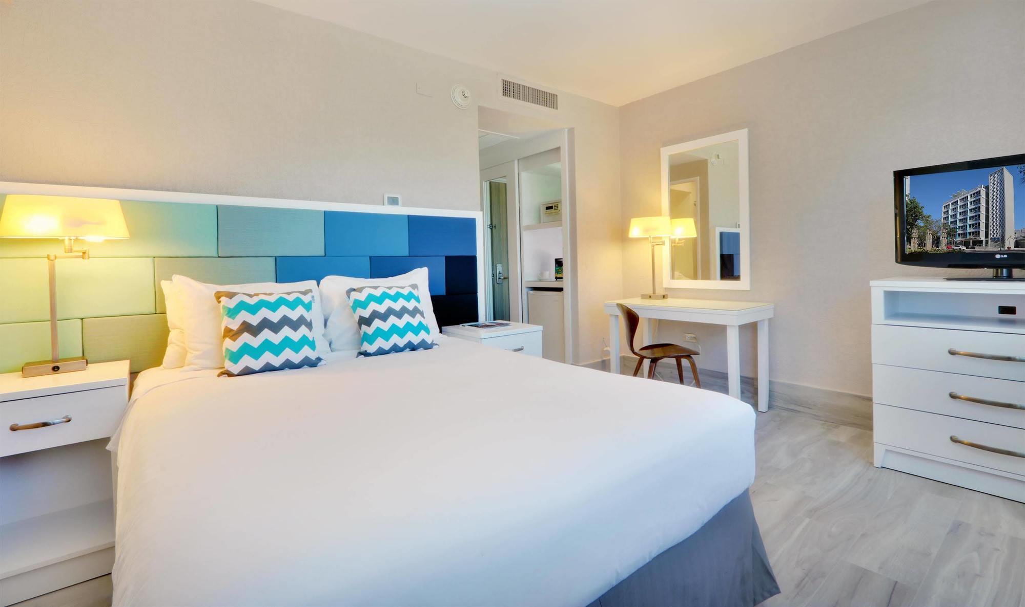 Quality Inn El Portal San Juan Luaran gambar